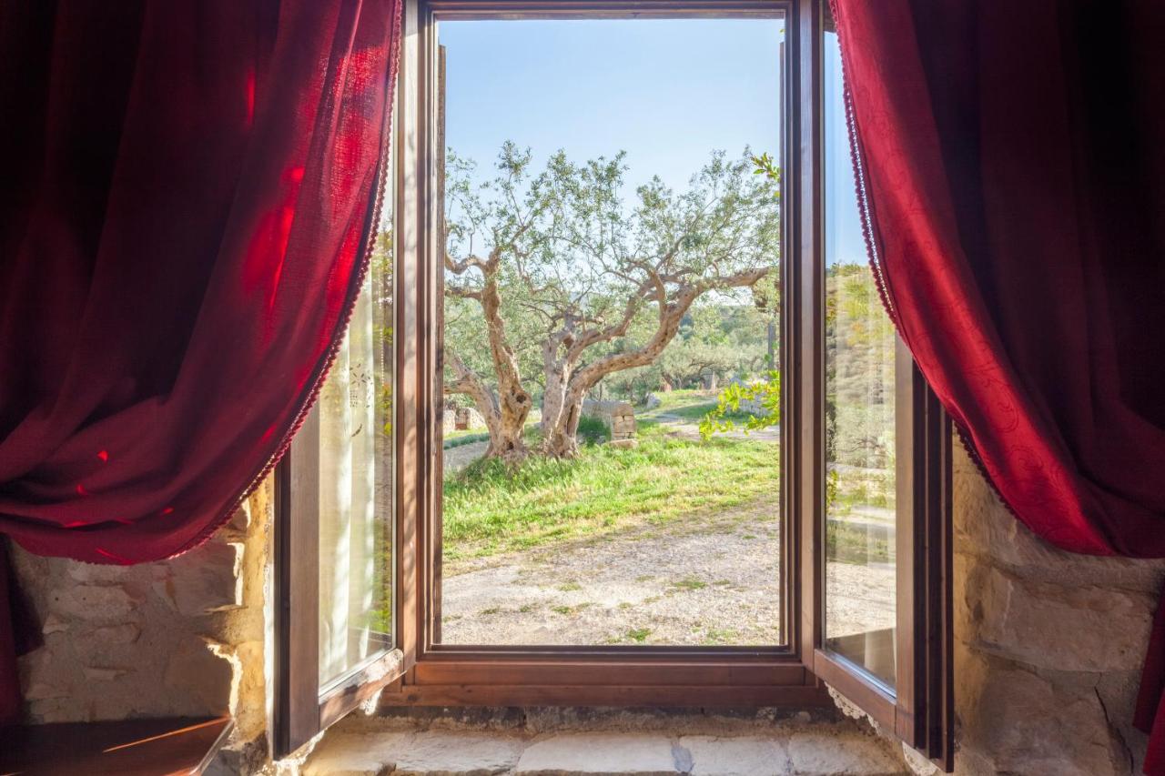 Masseria Fortificata Lo Zafferaneto Buccheri Exteriör bild