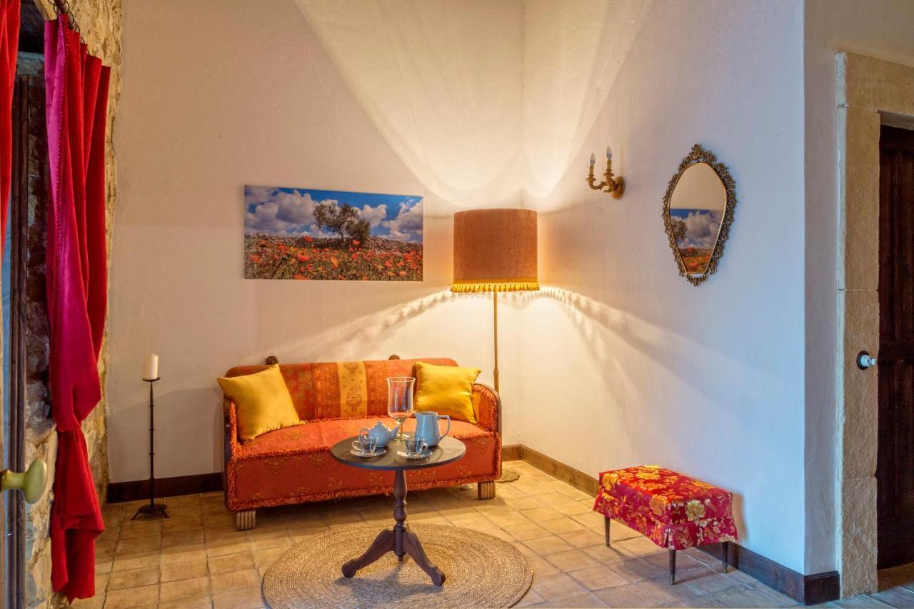 Masseria Fortificata Lo Zafferaneto Buccheri Exteriör bild