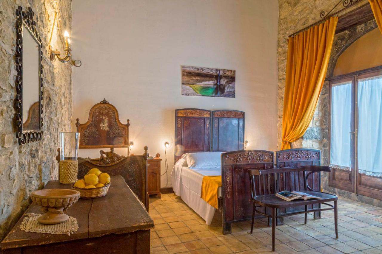 Masseria Fortificata Lo Zafferaneto Buccheri Exteriör bild