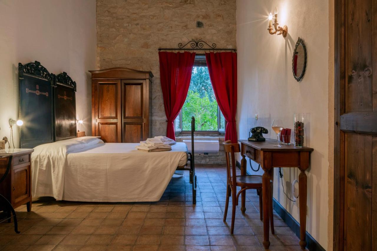 Masseria Fortificata Lo Zafferaneto Buccheri Exteriör bild